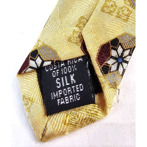 Bill Blass Black Label Tie 100% Silk Geometric Floral Pattern Yellow Burgundy - Picture 4 of 7